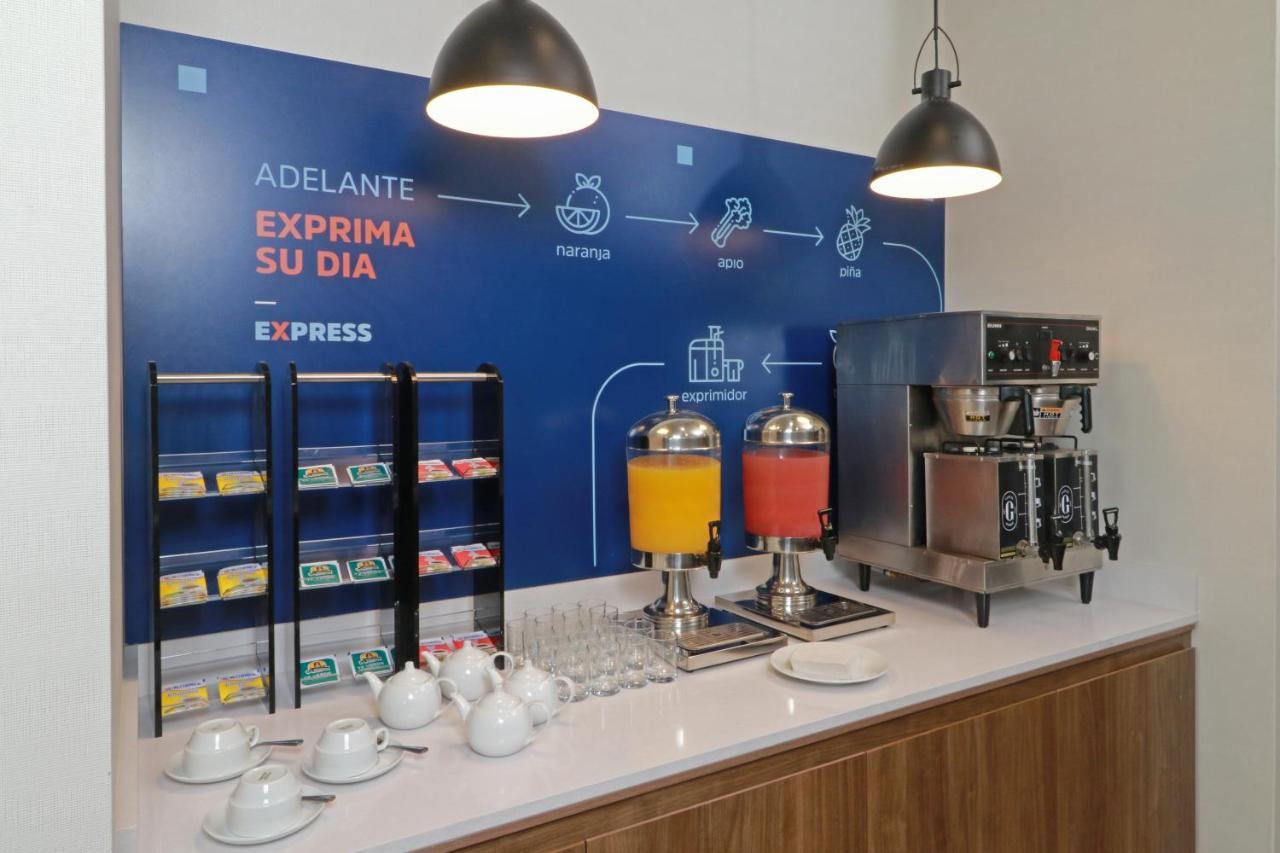 Holiday Inn Express - Monterrey - Fundidora By Ihg Eksteriør billede