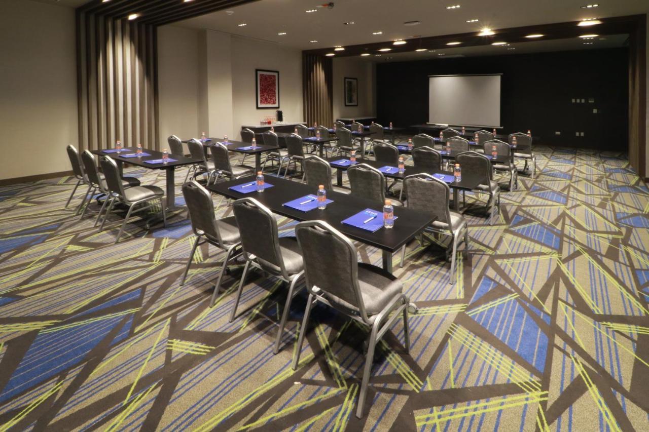 Holiday Inn Express - Monterrey - Fundidora By Ihg Eksteriør billede